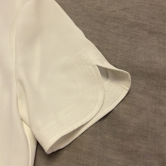 Trina Turk White Top - Picture 3 of 3